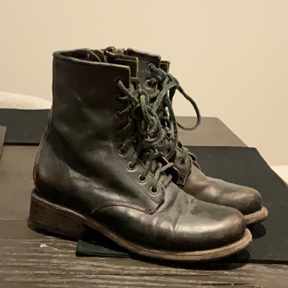 Free Bird Manchester Boots